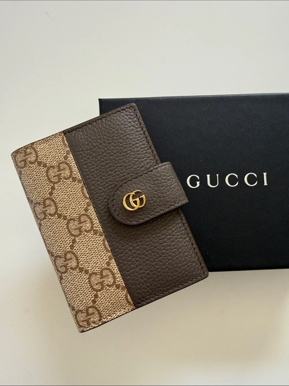 Gucci Brown & Beige GG Canvas Card Holder with Gold Double G